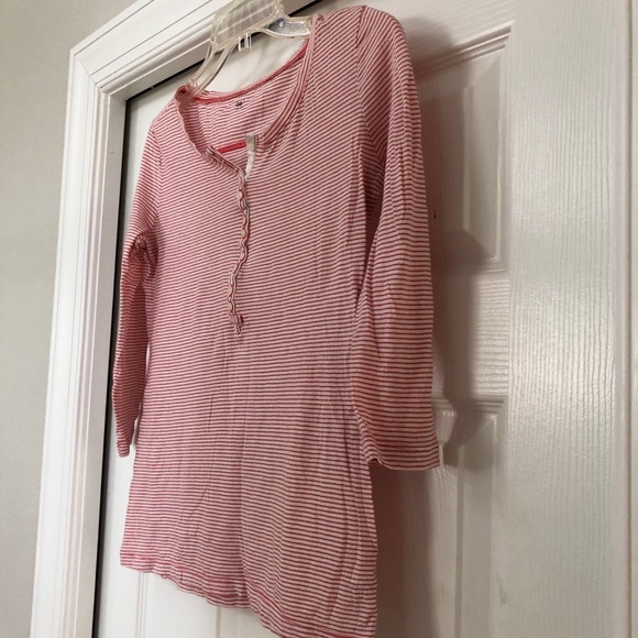 GAP Women’s 3/4 Sleeve Casual Blouse Striped Shirt - Picture 10 of 16